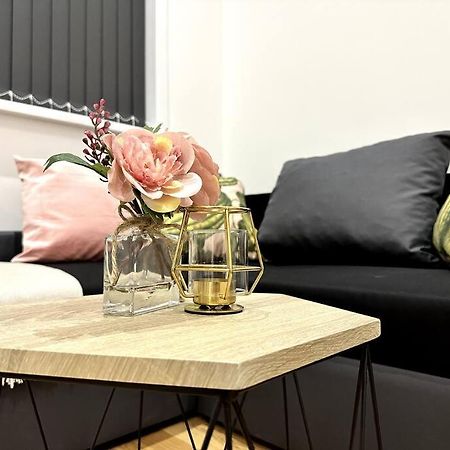 Spacious And Elegant Apartment Birmingham Exterior foto